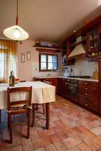 Photos and pictures of self-catered apartments in Tuscany for tourist rental in Cortona