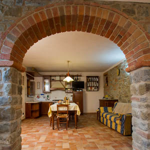 Photos and pictures of self-catered apartments in Tuscany for tourist rental in Cortona